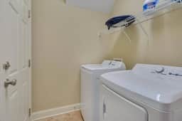 Lawrence Homestead @ Walnut St Park | Fenced | 4BR