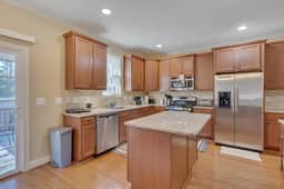Lawrence Homestead @ Walnut St Park | Fenced | 4BR