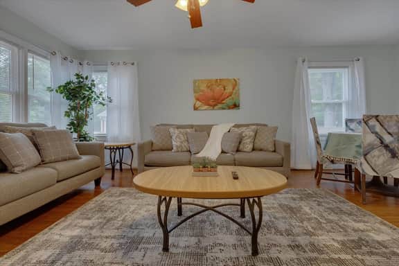 Buchanan 2BR @ Duke East Campus - Apartment