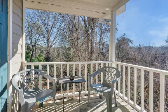 Fuschia 2BR @ Hillside Park